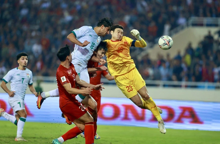 Ali Kadhim đánh đầu thủng lưới tuyển Việt Nam